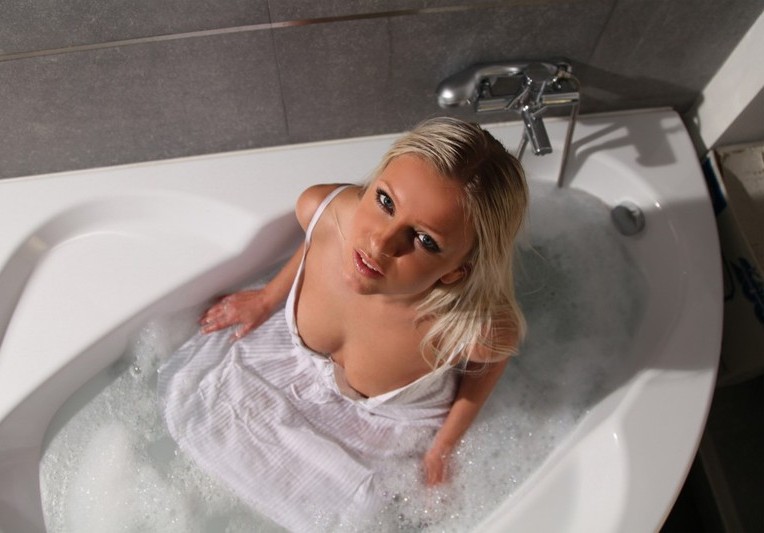 Escort massage i Vaerlose - Elite Escort